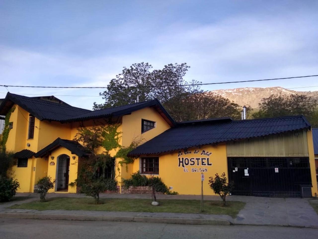 La Casa Del Arbol - Hostel El Bolsón Eksteriør billede